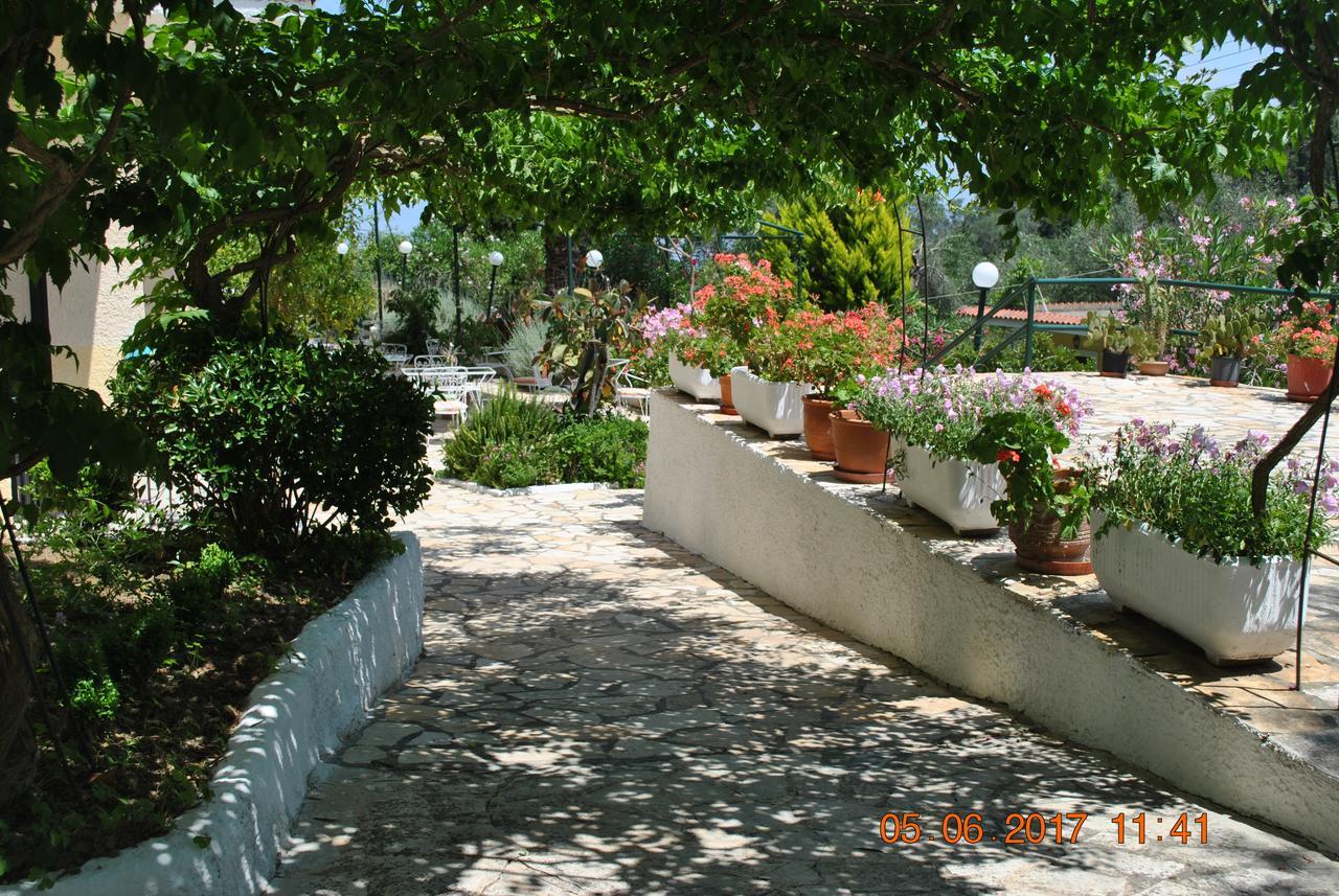Hotel Helios Splendid Mpoukaris Exterior foto